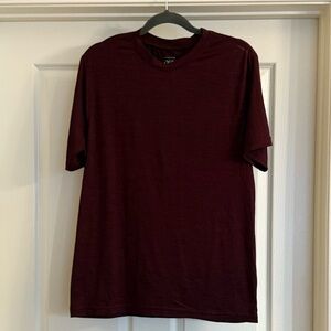 Men’s Maroon Short Sleeve Tee with Crew Neck, Size Medium